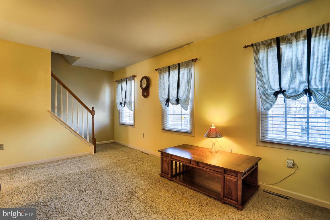 415 Crosswinds Drive Lititz, PA 17543 - Photo 6 of 21 Gallery Image 6