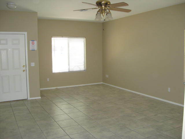 9419 West Eaton Road Phoenix, AZ 85037 - Photo 2 of 27 LR v1