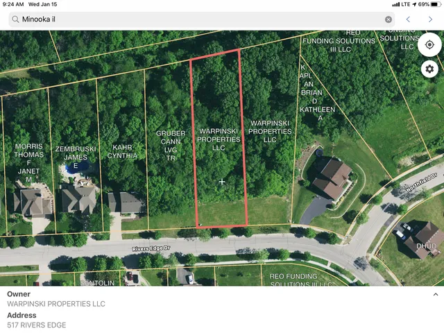 a black and white photo of a city