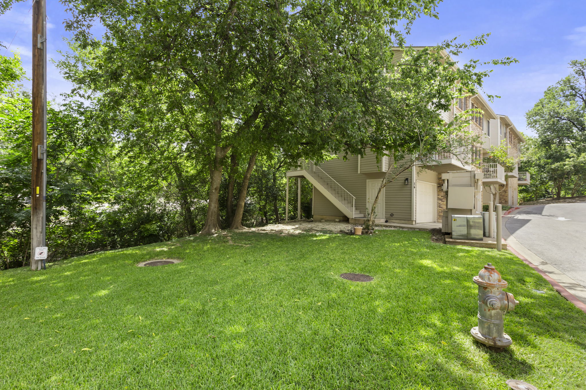 3845 Ranch Road 2222, Unit 26/M2 Austin, TX 78731 - Photo 2 of 21 End unit! No neighbors on the left side!