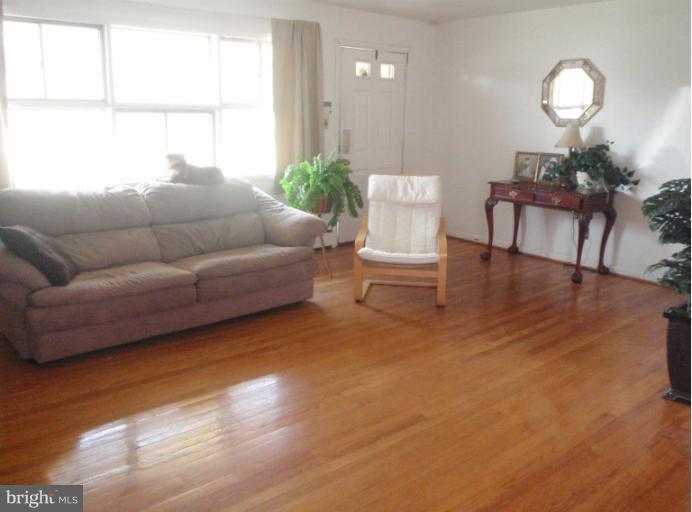 3705 Valley Road Ellicott City, MD 21042 - Photo 24 of 25 Living Room