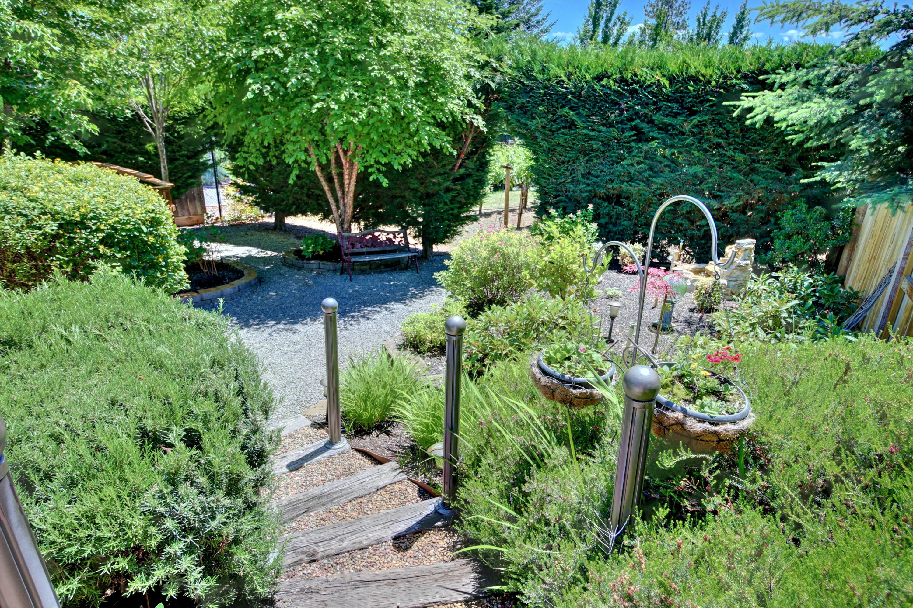 1930 Old Military Road Central Point, OR 97502 - Photo 58 of 63 Gardens