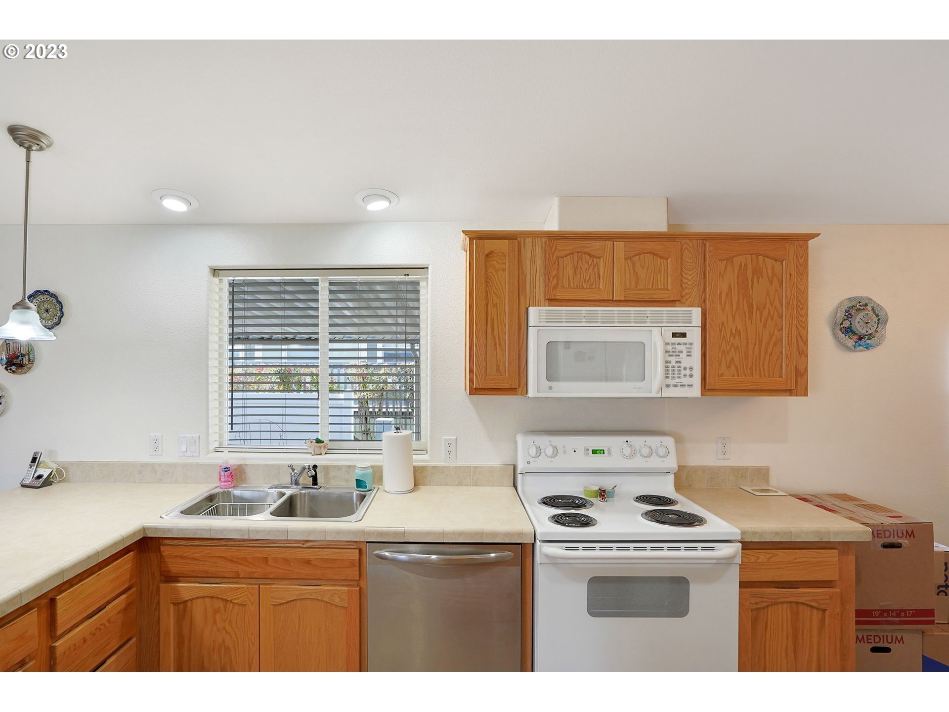 1630 Wallace Road Northwest, Unit 52 Salem, OR 97304 - Photo 14 of 32 Gallery Image 14