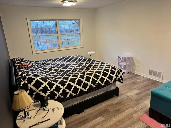 $535,000 | 15752 West 400 North, Medaryville, IN 47957
