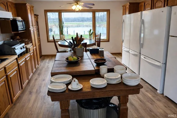 $535,000 | 15752 West 400 North, Medaryville, IN 47957