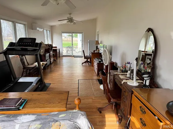 $535,000 | 15752 West 400 North, Medaryville, IN 47957