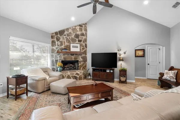 $429,990 | 617 Rs County Road 1180, Emory, TX 75440