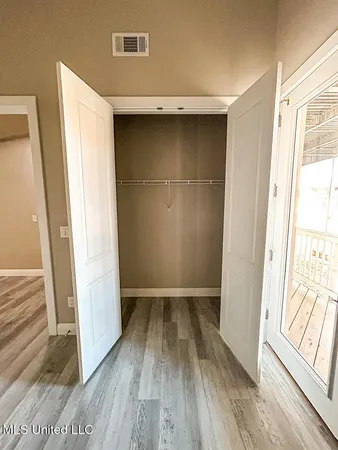 $1,600 | 902 Howard Avenue, Unit 7, Biloxi, MS 39530