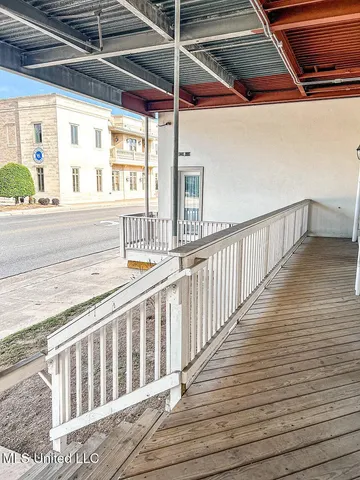 $1,600 | 902 Howard Avenue, Unit 7, Biloxi, MS 39530