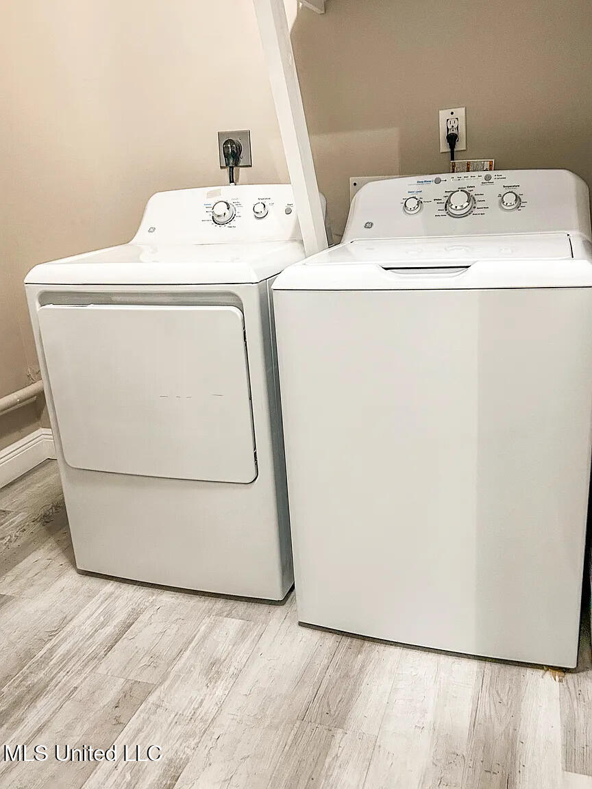 902 Howard Avenue, Unit 7 Biloxi, MS 39530 - Photo 6 of 18 6