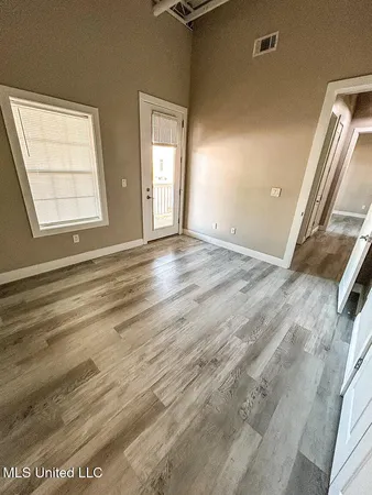 $1,600 | 902 Howard Avenue, Unit 7, Biloxi, MS 39530