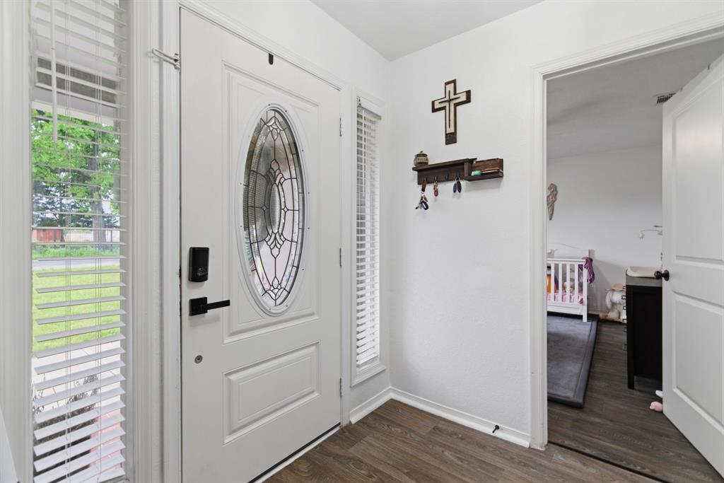 1032 Greg Street, Unit 15 Azle, TX 76020 - Photo 13 of 40 1032 Greg St