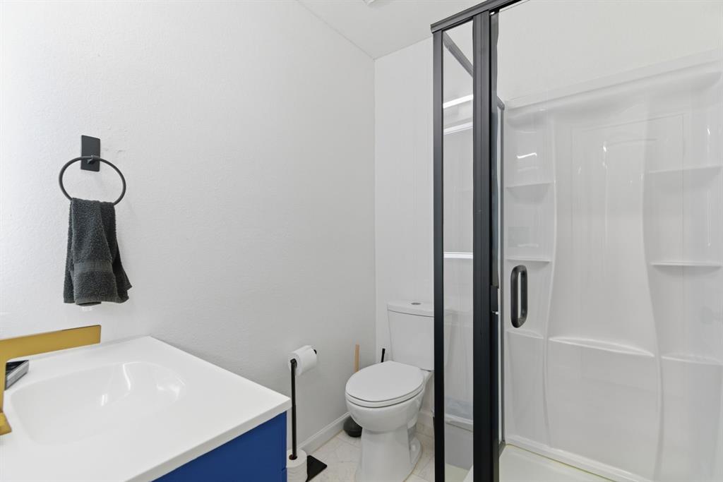 1032 Greg Street, Unit 15 Azle, TX 76020 - Photo 32 of 40