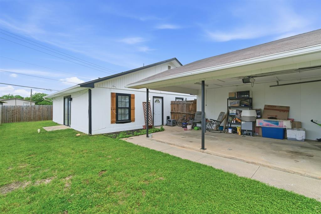 1032 Greg Street, Unit 15 Azle, TX 76020 - Photo 36 of 40 1026 Greg St