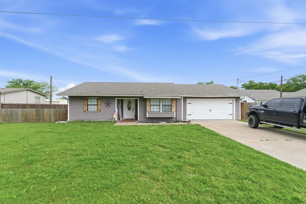 1032 Greg Street, Unit 15 Azle, TX 76020 - Photo 7 of 40 1032 Greg St