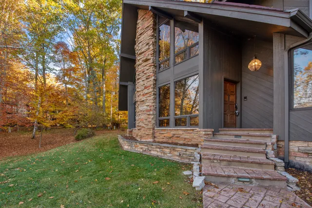 $725,000 | 1131 Zientek Lane, Sheboygan, WI 53081