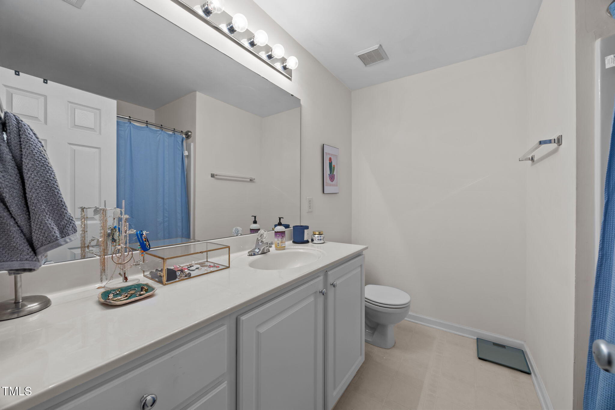 8253 City Loft Court Raleigh, NC 27613 - Photo 22 of 34 31-web-or-mls-IMG_0881