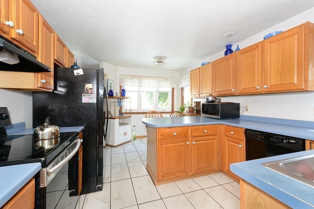 11 Longley Road, Unit A7 Shirley, MA 01464 - Photo 5 of 21
