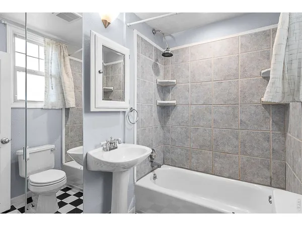 $290,000 | 515 10th Avenue, Greeley, CO 80631