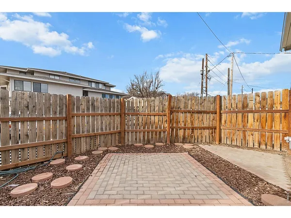$290,000 | 515 10th Avenue, Greeley, CO 80631