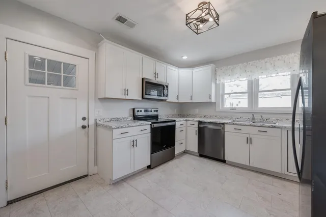 $199,999 | 703 Julian Street, Rossville, GA 30741