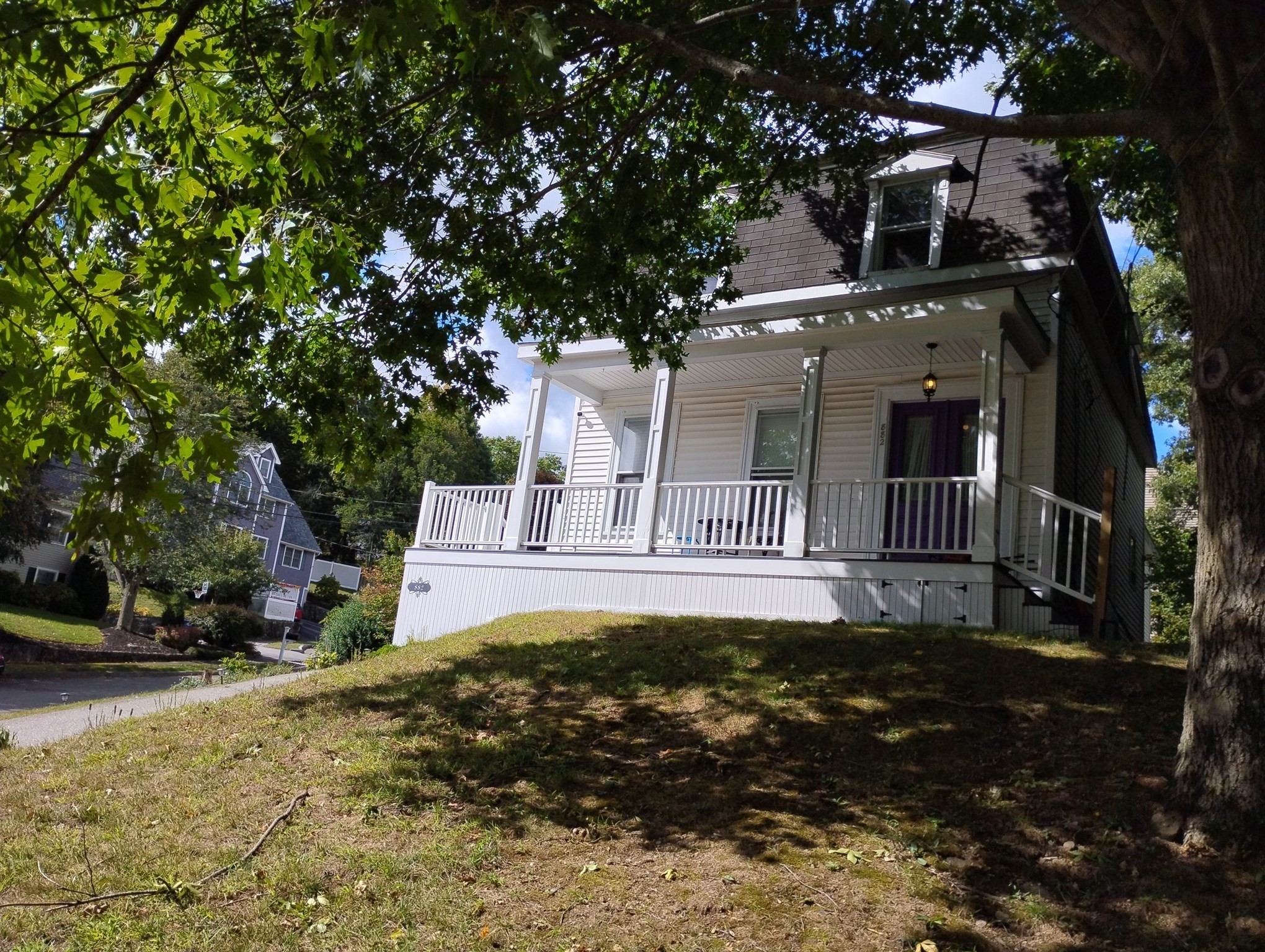 882 Main Street, Unit 2 Reading, MA 01867 - Photo 3 of 15 Gallery Image 3