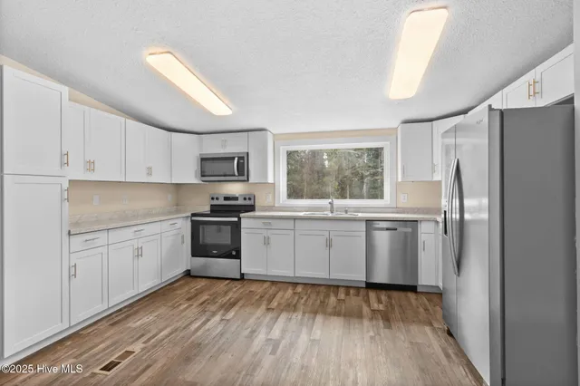 $214,900 | 137 Gores Drive, Clarendon, NC 28432