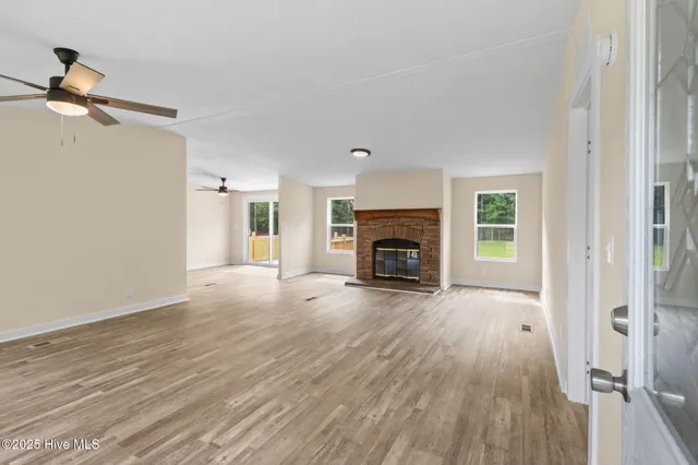 $214,900 | 137 Gores Drive, Clarendon, NC 28432