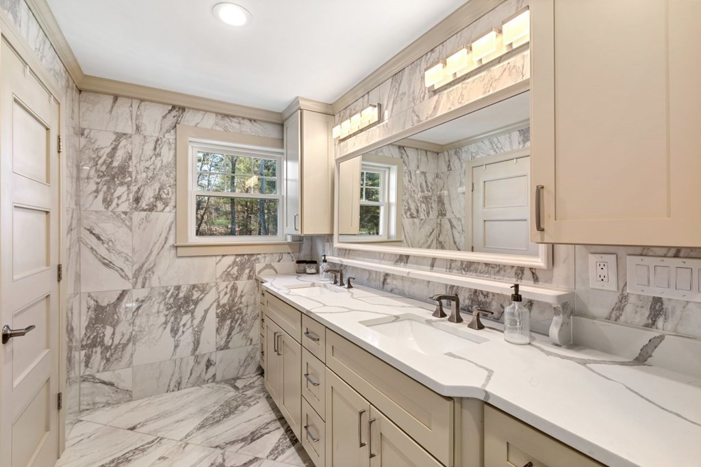 125 Union Street Natick, MA 01760 - Photo 33 of 42