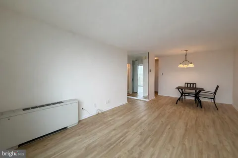 $1,700 | 301 North Beauregard Street, Unit 1707, Alexandria, VA 22312