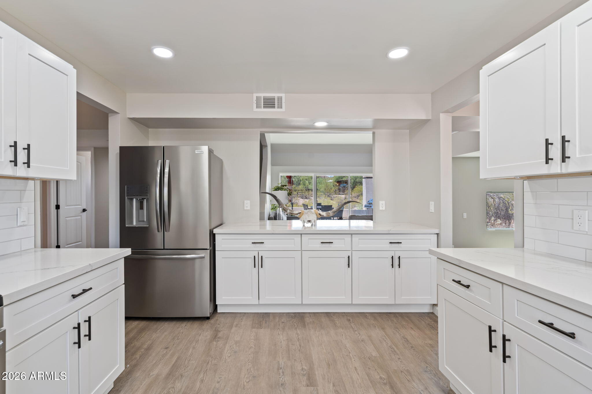 211 East Campo Desierto Road Tempe, AZ 85288 - Photo 9 of 26