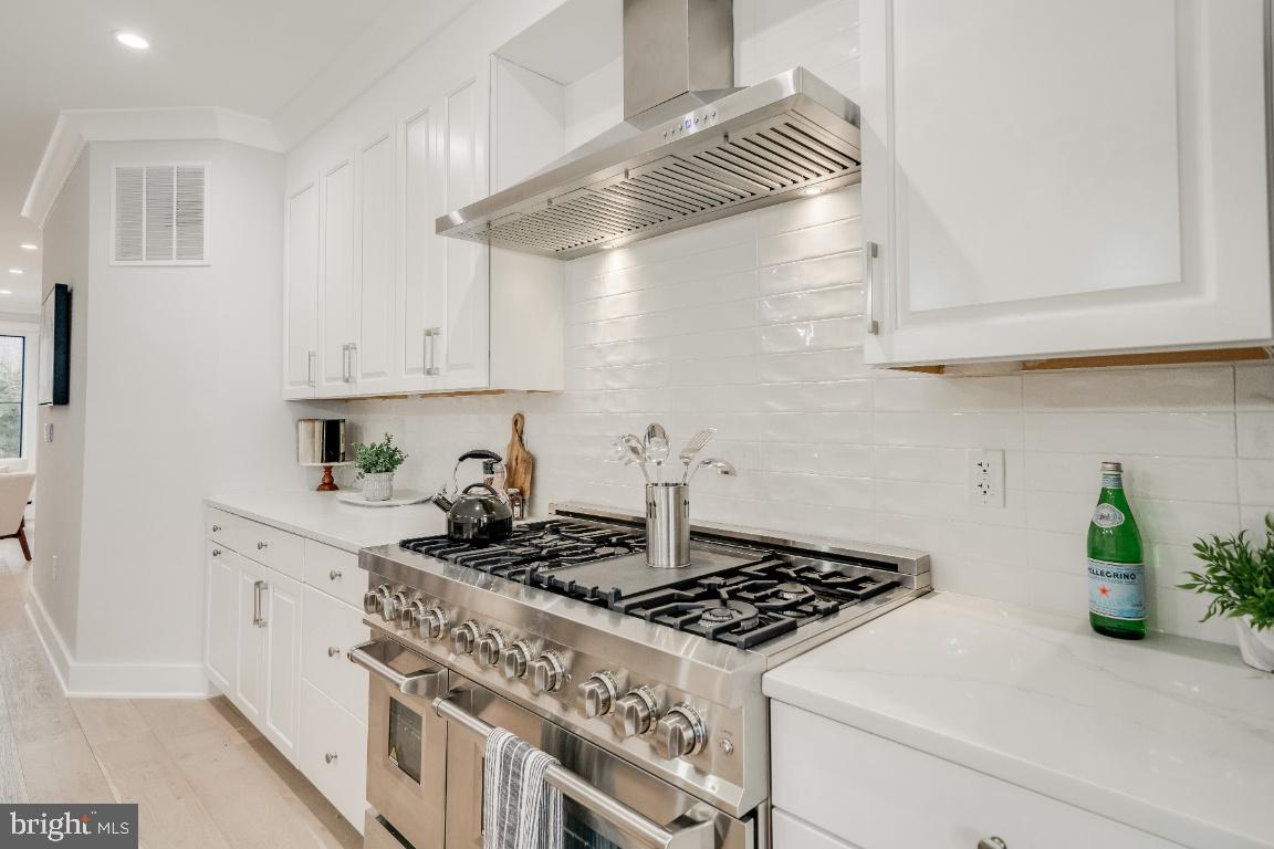 1720 37th Street Northwest Washington, DC 20007 - Photo 16 of 47