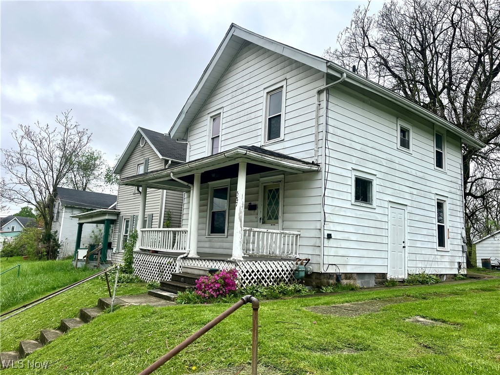 587 Springmill Street Mansfield, OH 44903 - Photo 2 of 21 Gallery Image 2