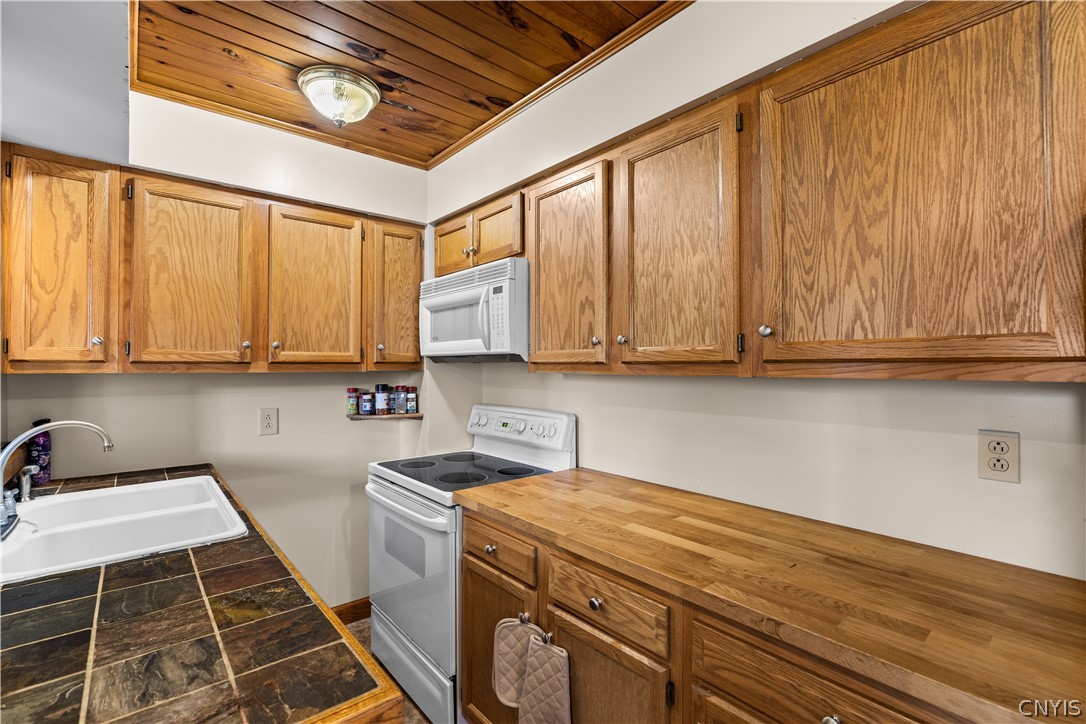 721 North James Street Rome, NY 13440 - Photo 25 of 50