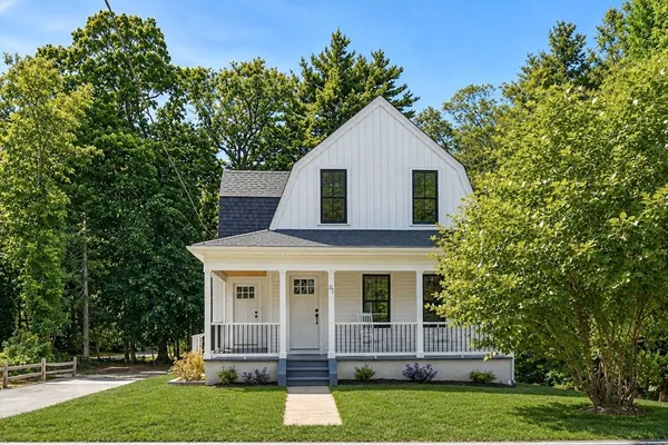$899,000 | 21 King Street, Hanover, MA 02339