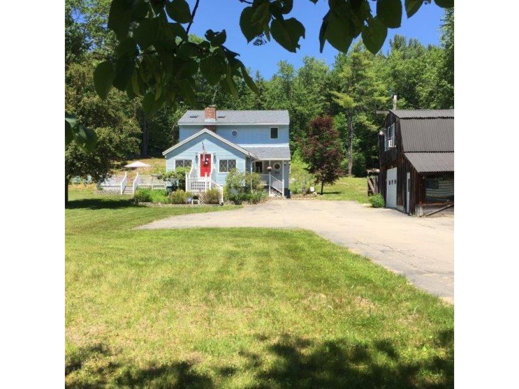 159 Rochester Road Northwood, NH 03261 - Photo 2 of 33