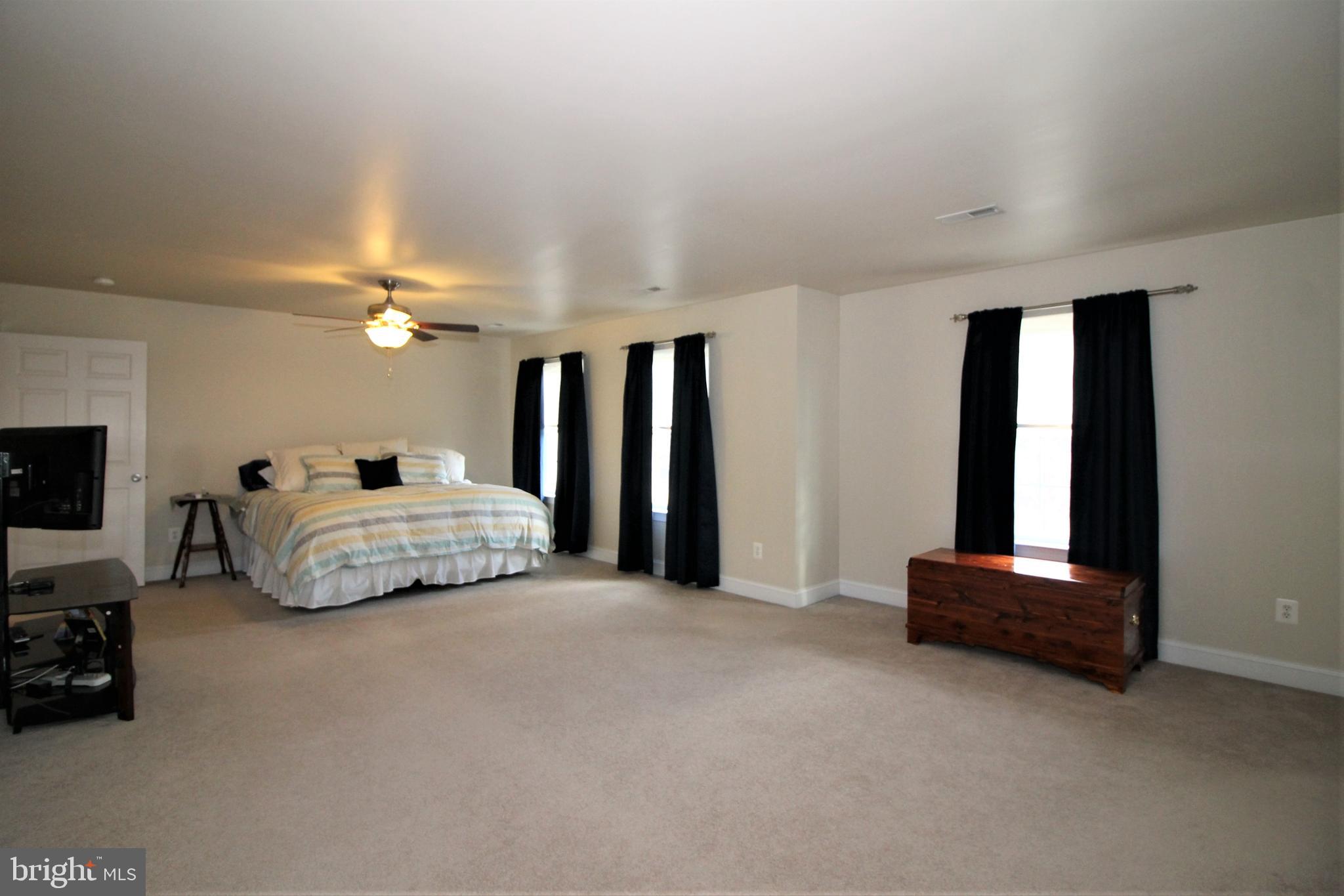 13544 Union Church Road Sumerduck, VA 22742 - Photo 20 of 36 Large Primary bedroom