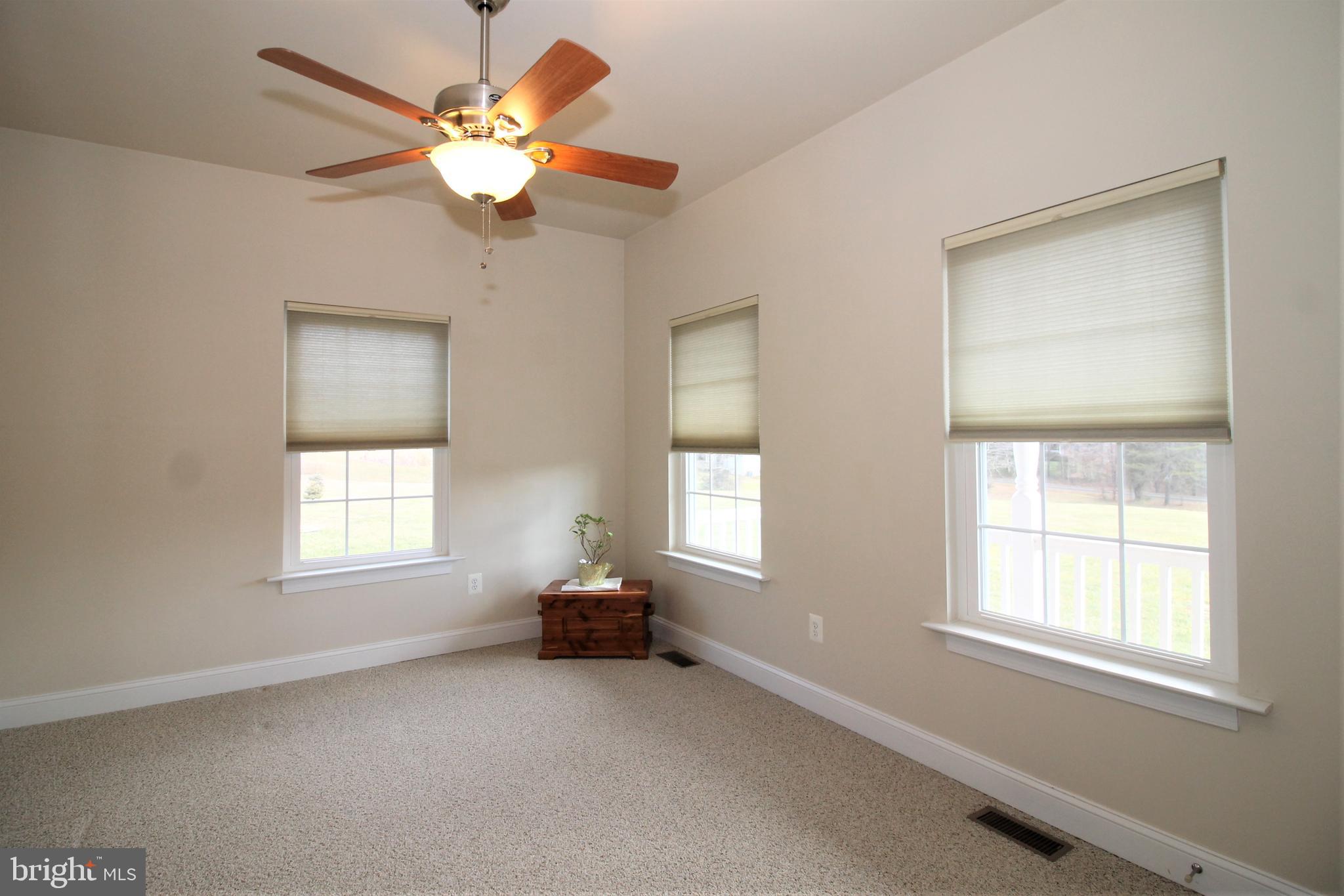 13544 Union Church Road Sumerduck, VA 22742 - Photo 5 of 36 Main level office with ceiling fan