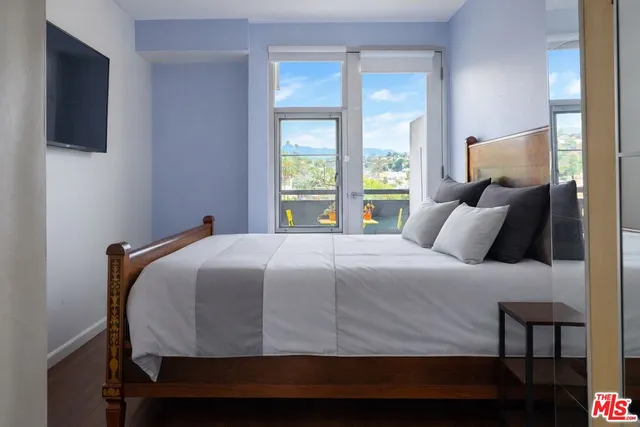 $999,999 | 4111 Sunset Boulevard, Unit 543, Los Angeles, CA 90029