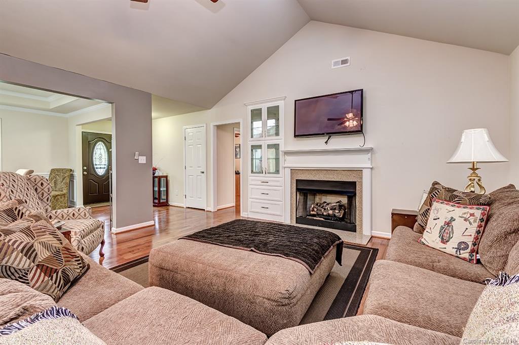 3064 Glenmoor Road, Unit 8 York, SC 29745 - Photo 3 of 25 Gallery Image 3