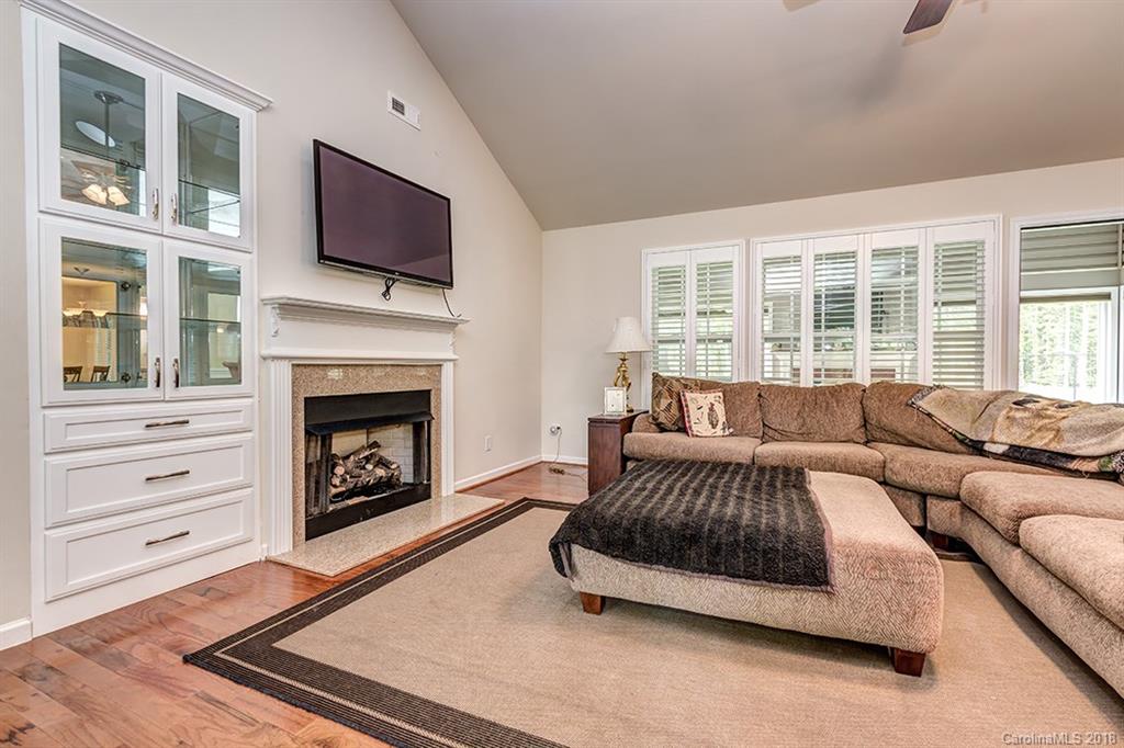 3064 Glenmoor Road, Unit 8 York, SC 29745 - Photo 4 of 25 Gallery Image 4