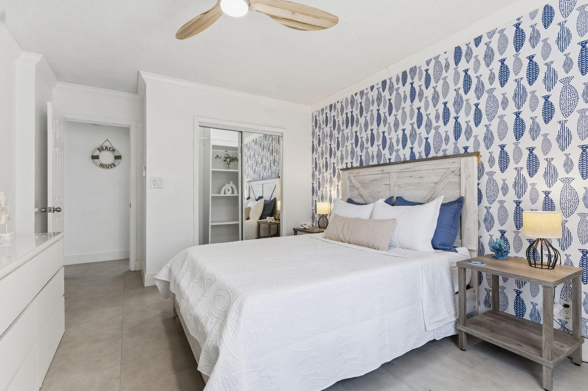 3000 Riomar Street, Unit 407 Fort Lauderdale, FL 33304 - Photo 18 of 38 a bedroom with a bed and a window