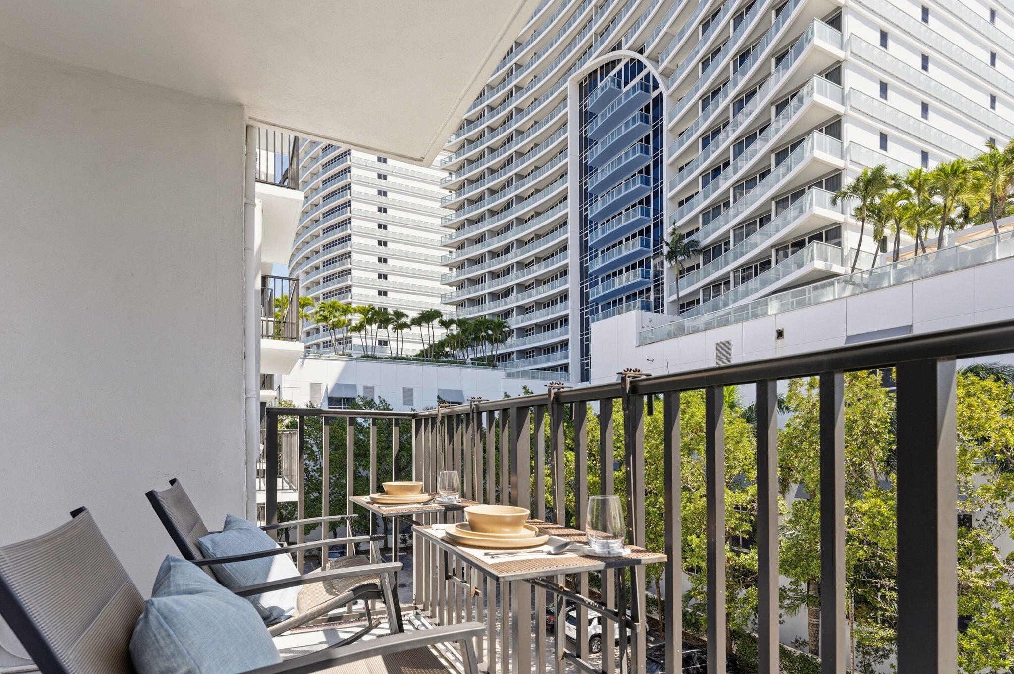 3000 Riomar Street, Unit 407 Fort Lauderdale, FL 33304 - Photo 25 of 38 31-web-or-mls-AR Media 30