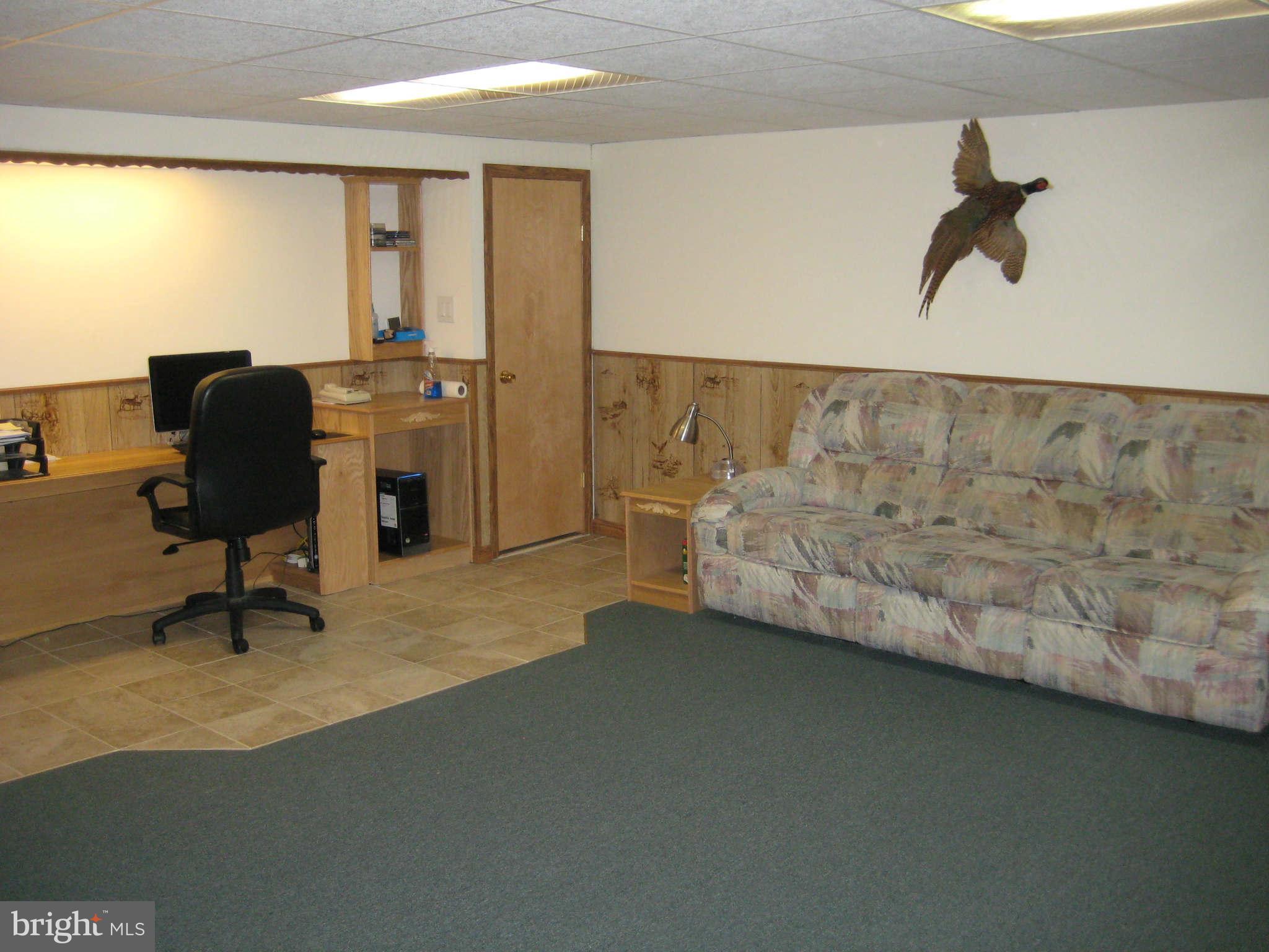 1780 Melbourne Road Baltimore, MD 21222 - Photo 23 of 25 a view of workspace with windows
