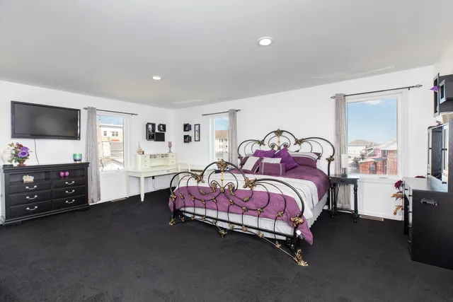 $675,000 | 3 Perkins Avenue, Unit 1, Hampton, NH 03842