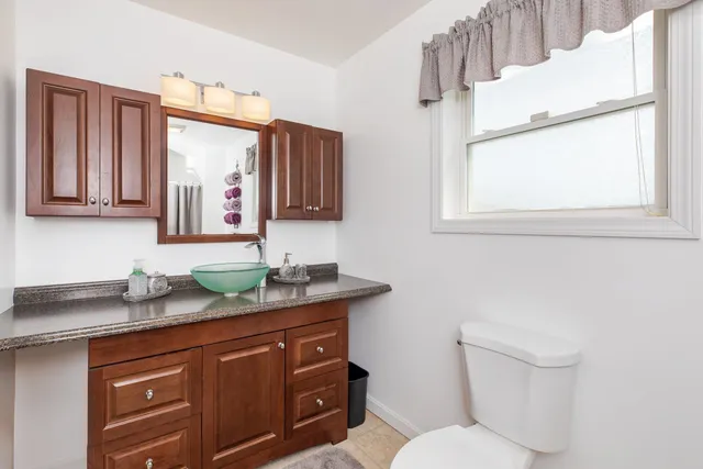 $675,000 | 3 Perkins Avenue, Unit 1, Hampton, NH 03842