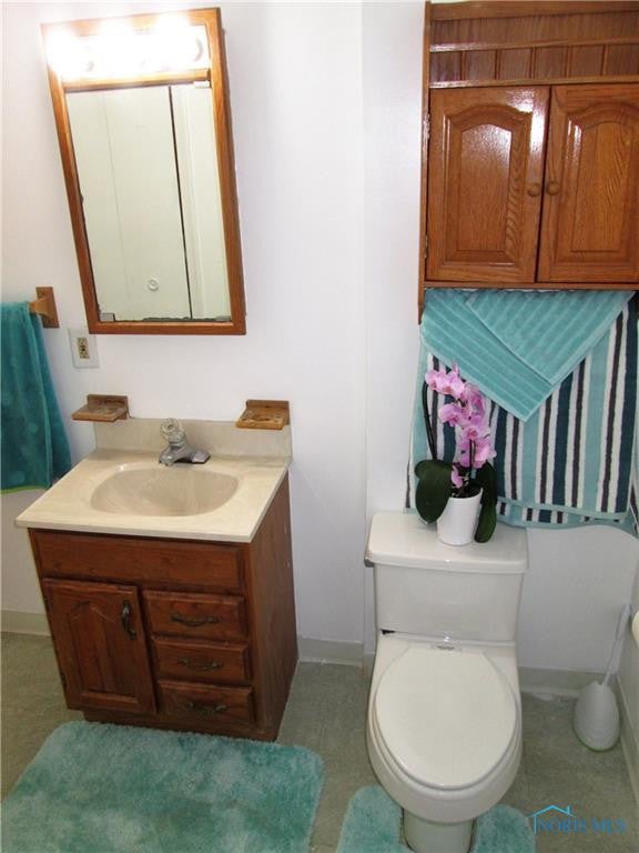 1113 Cresceus Road Oregon, OH 43616 - Photo 21 of 28 Full bath.