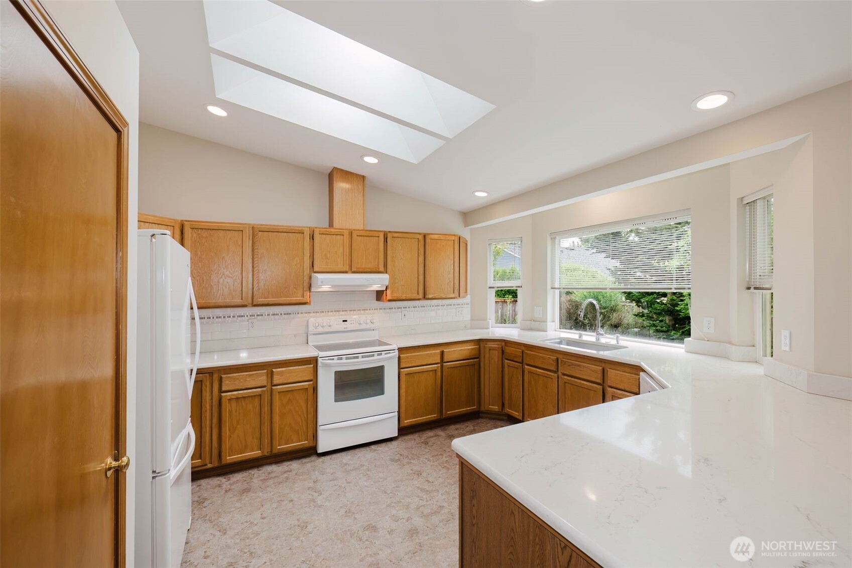 6003 60th Loop Southeast Lacey, WA 98513 - Photo 18 of 38