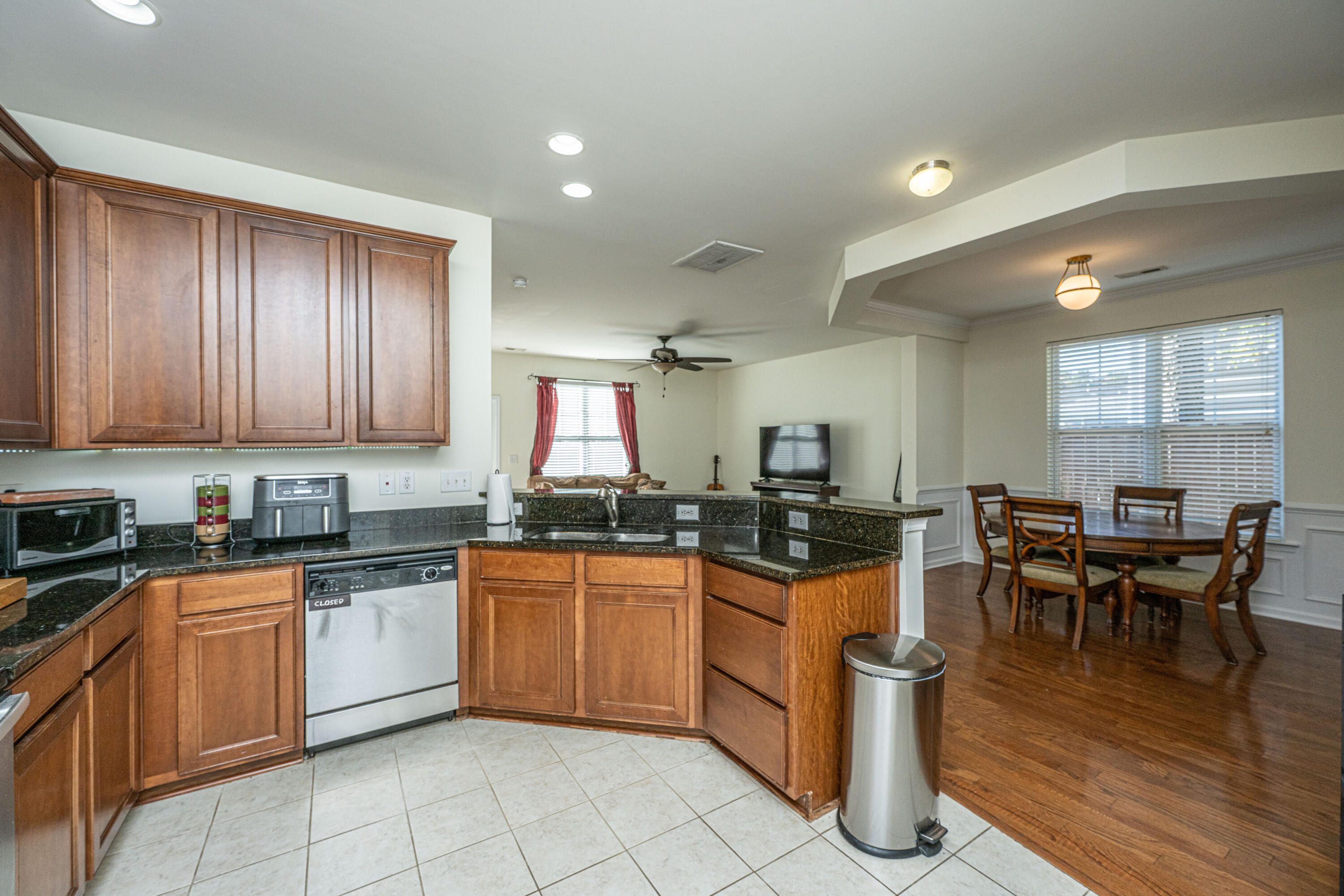 254 Oglethorpe Circle Moncks Corner, SC 29461 - Photo 5 of 31 254Oglethorpe015