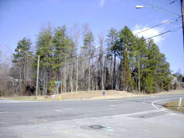 684 South Peace Haven Road Winston-Salem, NC 27103 - Photo 2 of 3 Other.